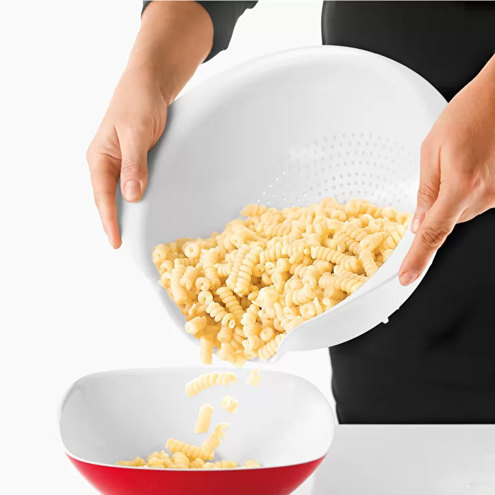 Easy Pouring Colander V511299