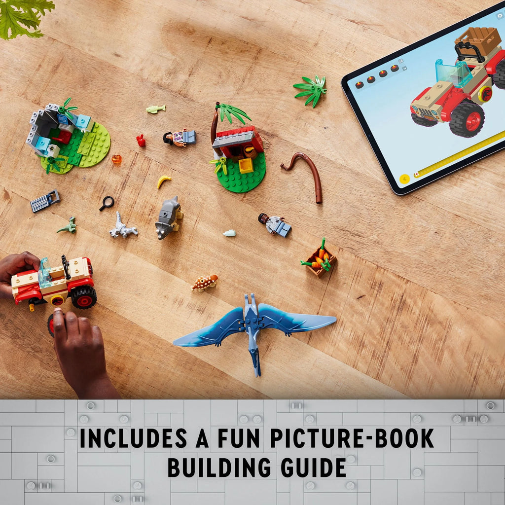 Building Set with Toy Car and 5 Dinosaur Figures F6364