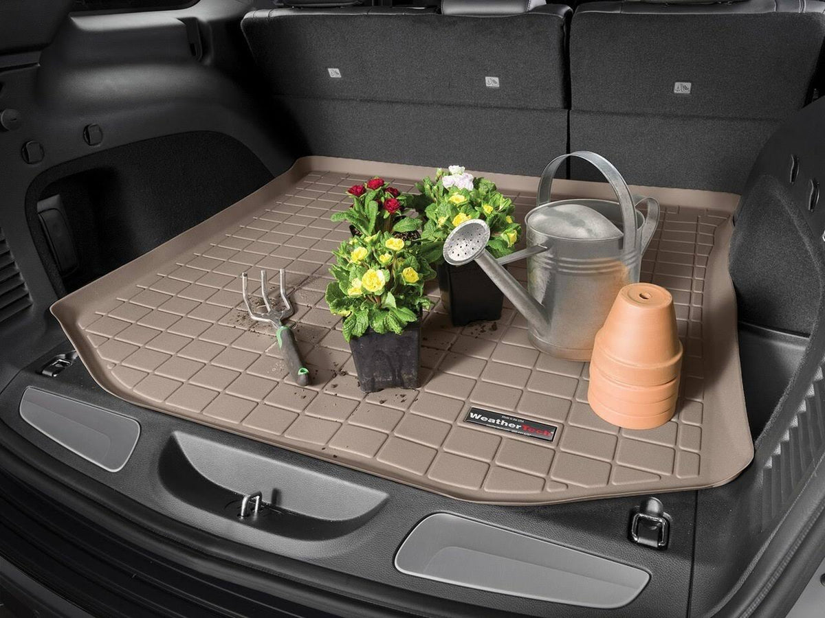 Tan Cargo Liner G702