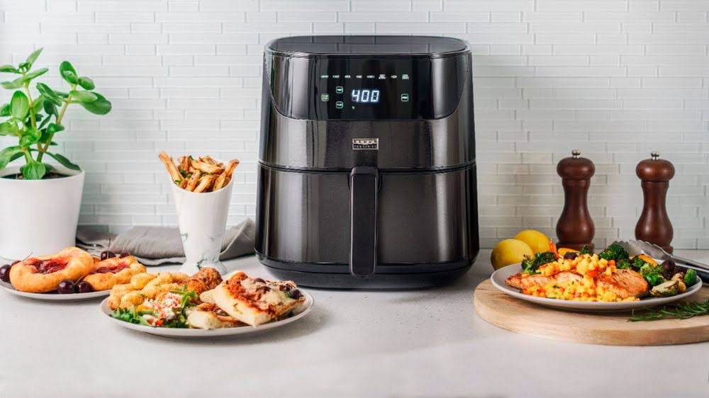 6.3-qt. Touchscreen Air Fryer - Black Stainless Steel M272629