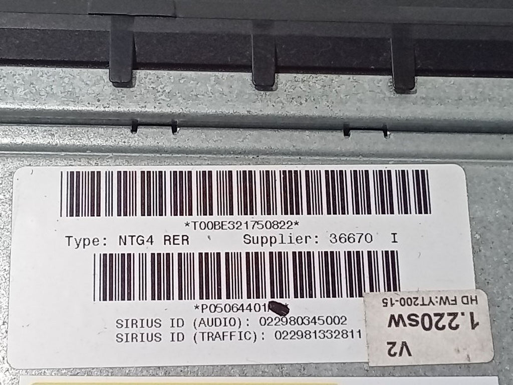 OEM Dodge Durango Radio Receiver T3220